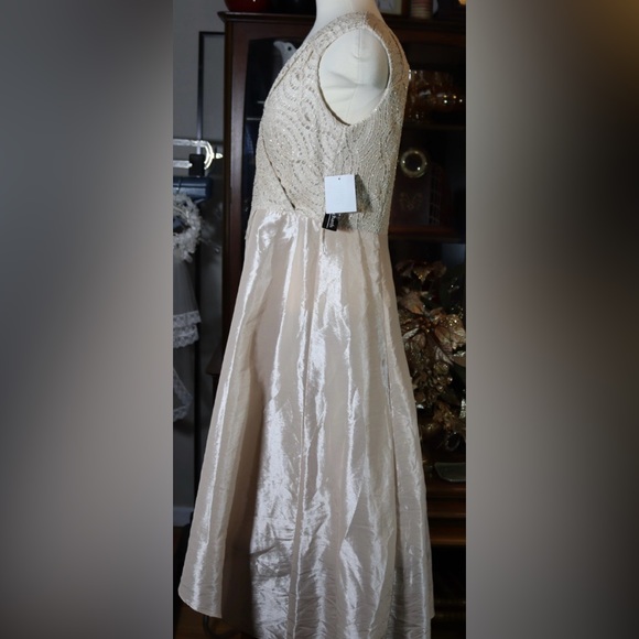R&M Richards champagne colored hi-lo dress, size 12 - Picture 10 of 16